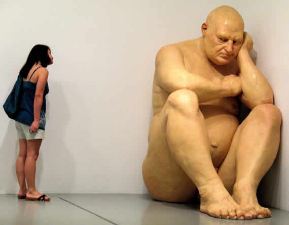 xvii_escultura_ron_mueck_big_man